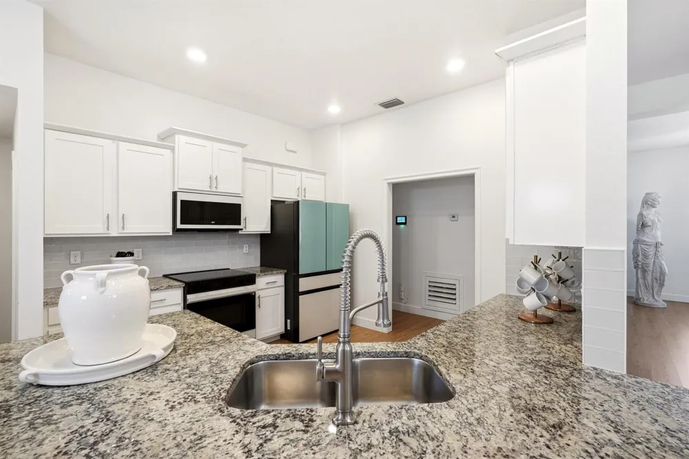 5825 NW Bates Avenue Port St. Lucie, FL 34986