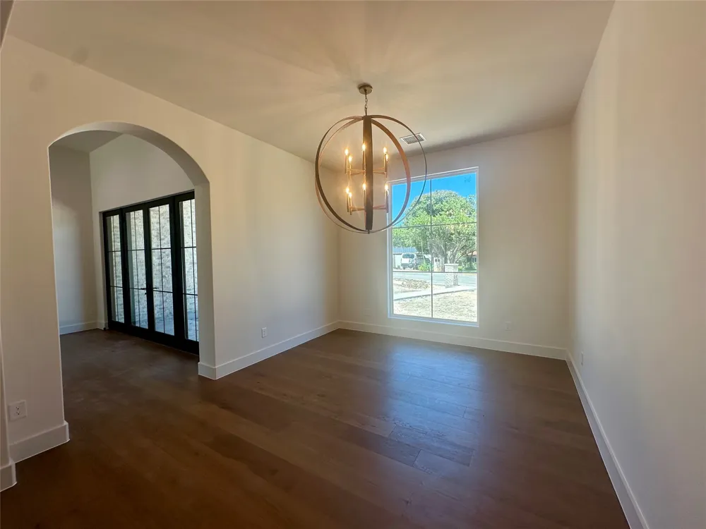 304 Comet Lakeway, TX 78734