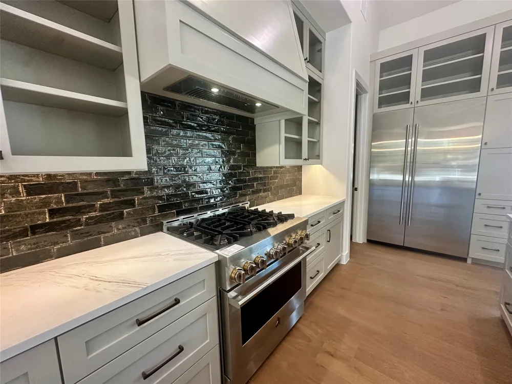 304 Comet Lakeway, TX 78734