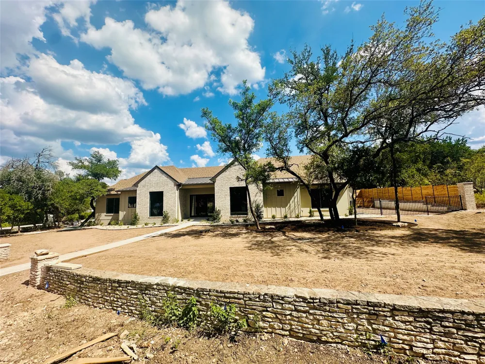 304 Comet Lakeway, TX 78734