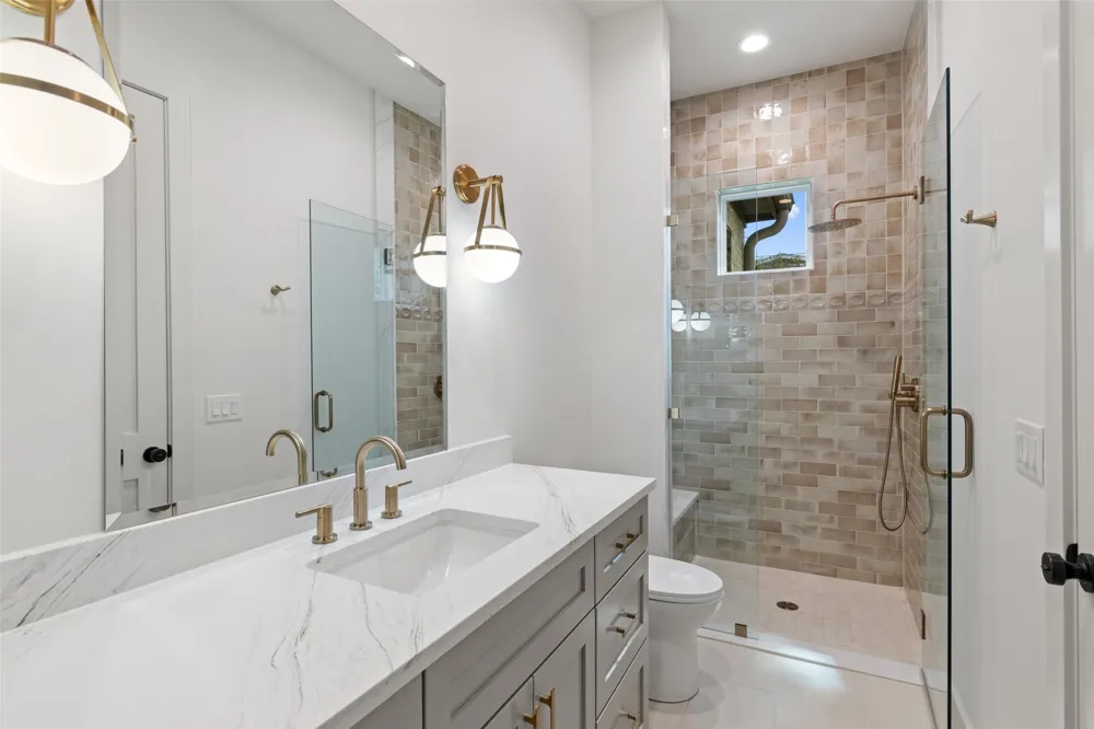 304 Comet Lakeway, TX 78734