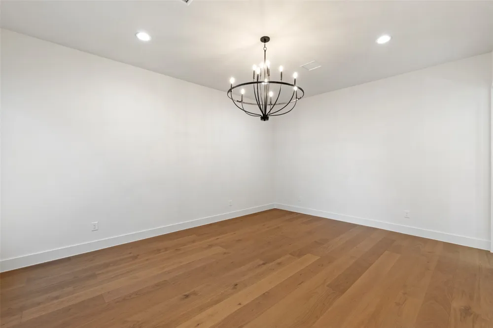 304 Comet Lakeway, TX 78734