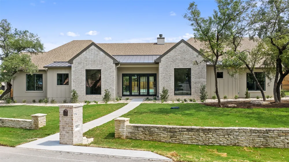 304 Comet Lakeway, TX 78734