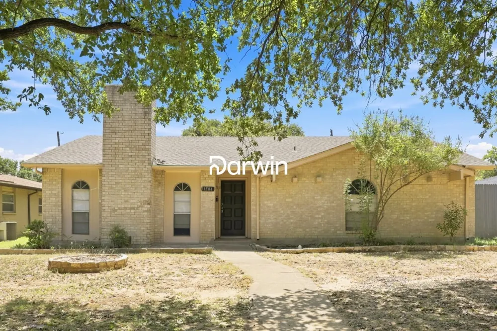 1504 Carnation Drive Lewisville, TX 75067