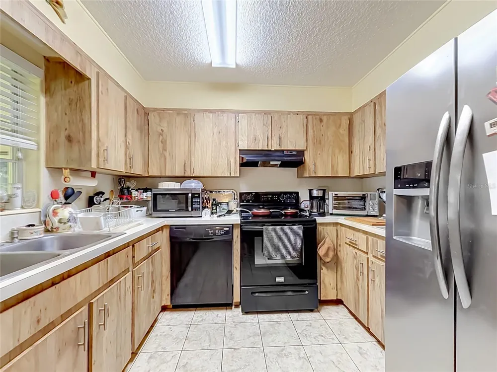8665 SW 94TH STREET #B ocala, FL 34481
