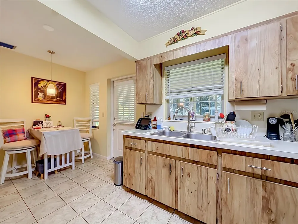 8665 SW 94TH STREET #B ocala, FL 34481