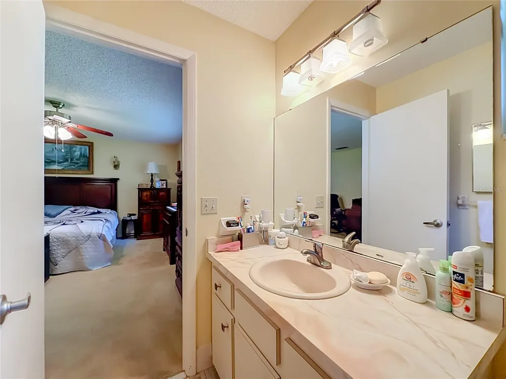8665 SW 94TH STREET #B ocala, FL 34481