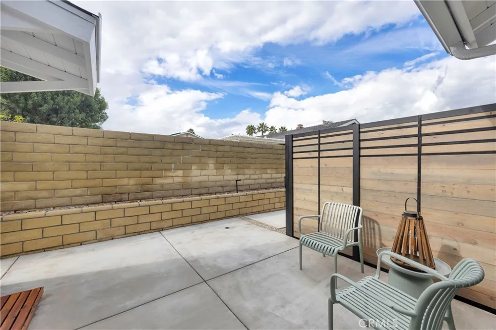 17764 La Entrada Yorba Linda, CA 92886