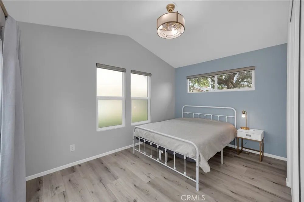 17764 La Entrada Yorba Linda, CA 92886