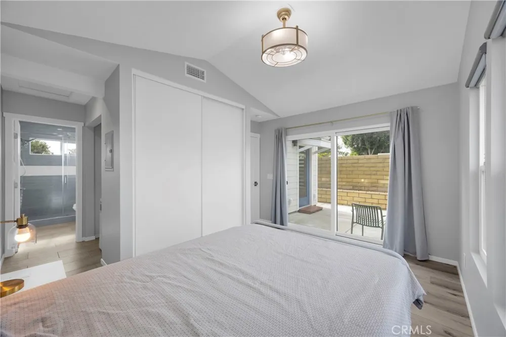 17764 La Entrada Yorba Linda, CA 92886