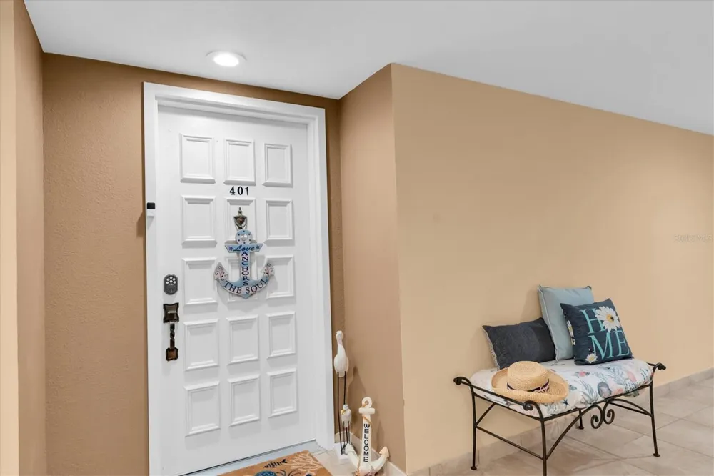 6287 BAHIA DEL MAR CIRCLE #401 St Petersburg, FL 33715