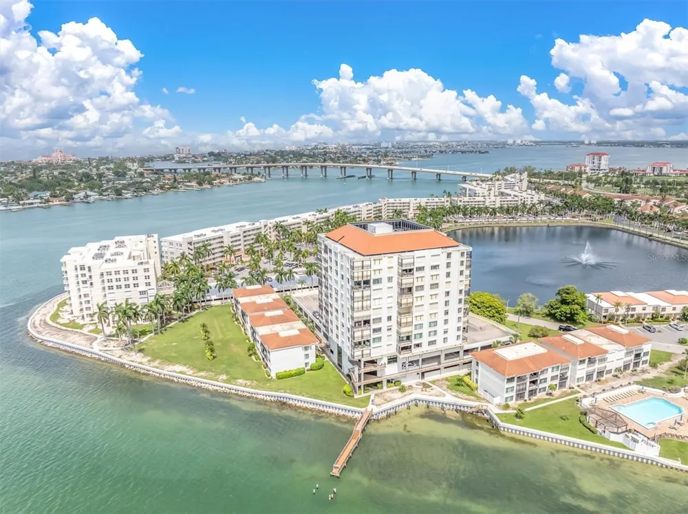 6287 BAHIA DEL MAR CIRCLE #401 St Petersburg, FL 33715