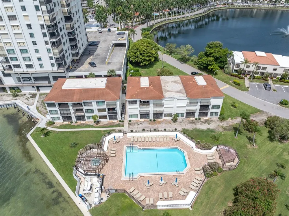 6287 BAHIA DEL MAR CIRCLE #401 St Petersburg, FL 33715