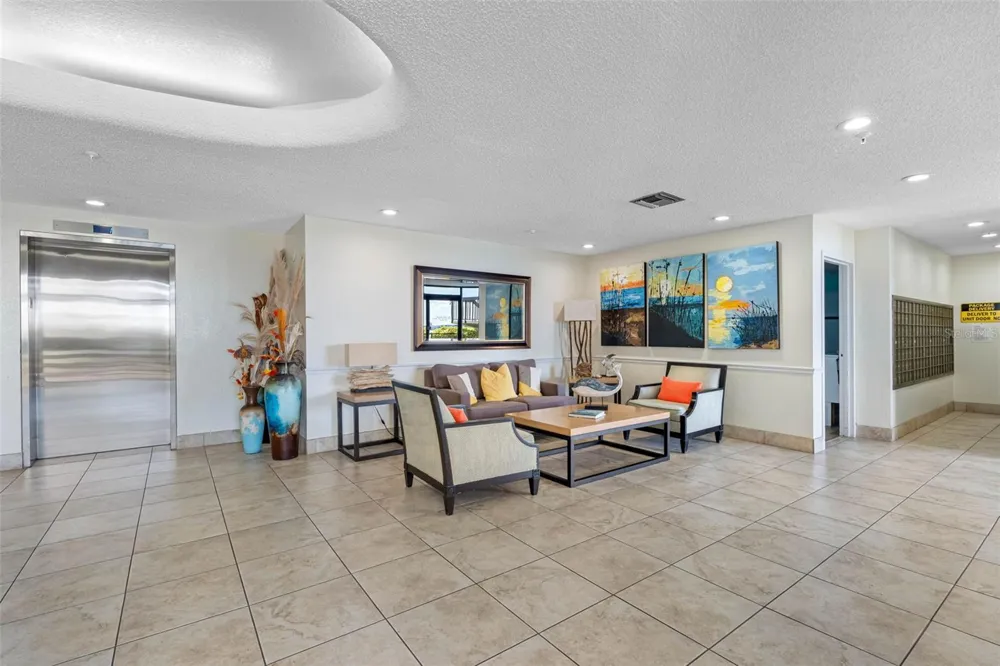 6287 BAHIA DEL MAR CIRCLE #401 St Petersburg, FL 33715