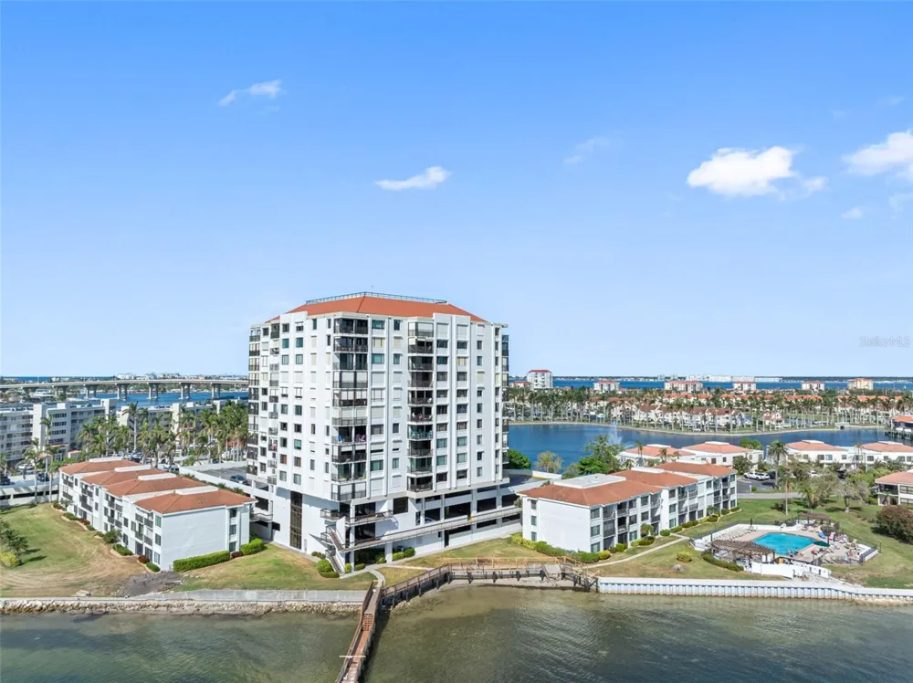 6287 BAHIA DEL MAR CIRCLE #401 St Petersburg, FL 33715