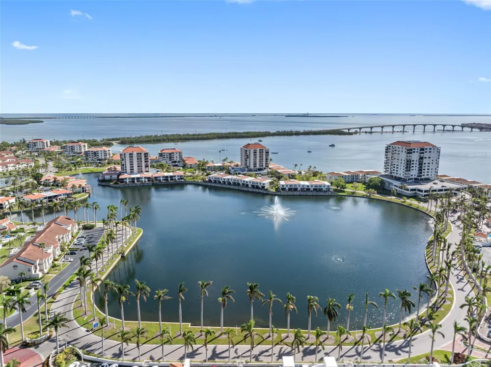 6287 BAHIA DEL MAR CIRCLE #401 St Petersburg, FL 33715