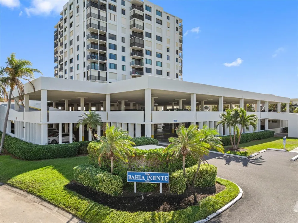 6287 BAHIA DEL MAR CIRCLE #401 St Petersburg, FL 33715