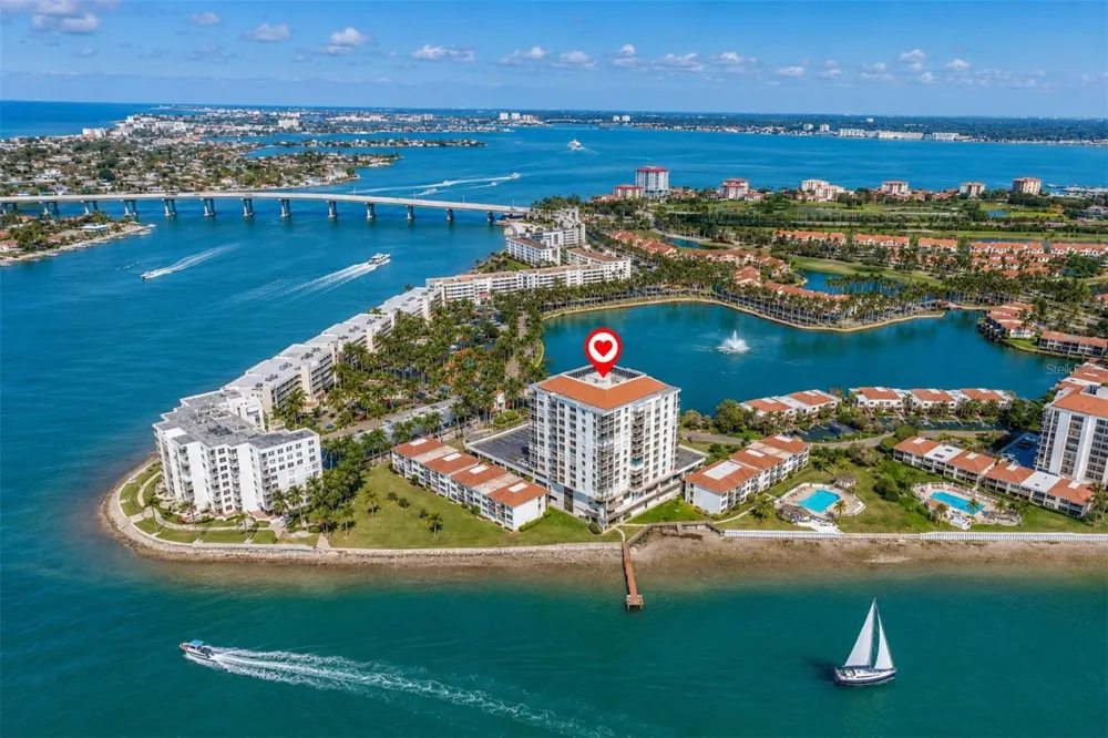 6287 BAHIA DEL MAR CIRCLE #401 St Petersburg, FL 33715