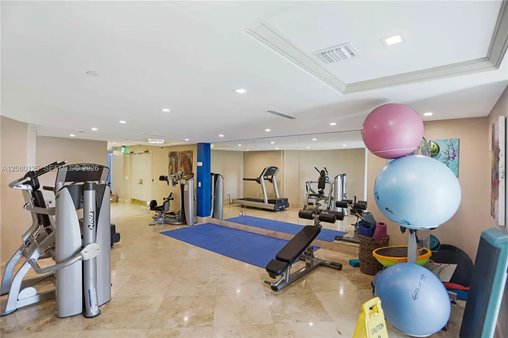 17555 Collins Ave #308 Sunny Isles Beach, FL 33160