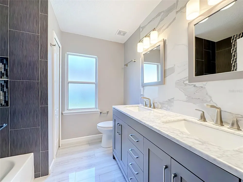 420 TWIN OAKS LANE St Johns, FL 32259