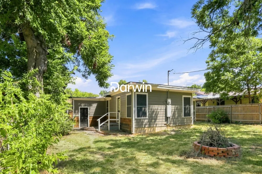 4328 Waits Avenue Fort Worth, TX 76133
