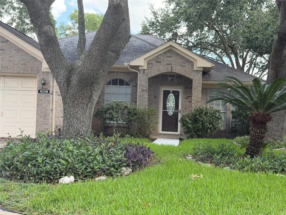 15318 Inks Lake Drive Sugar Land, TX 77498