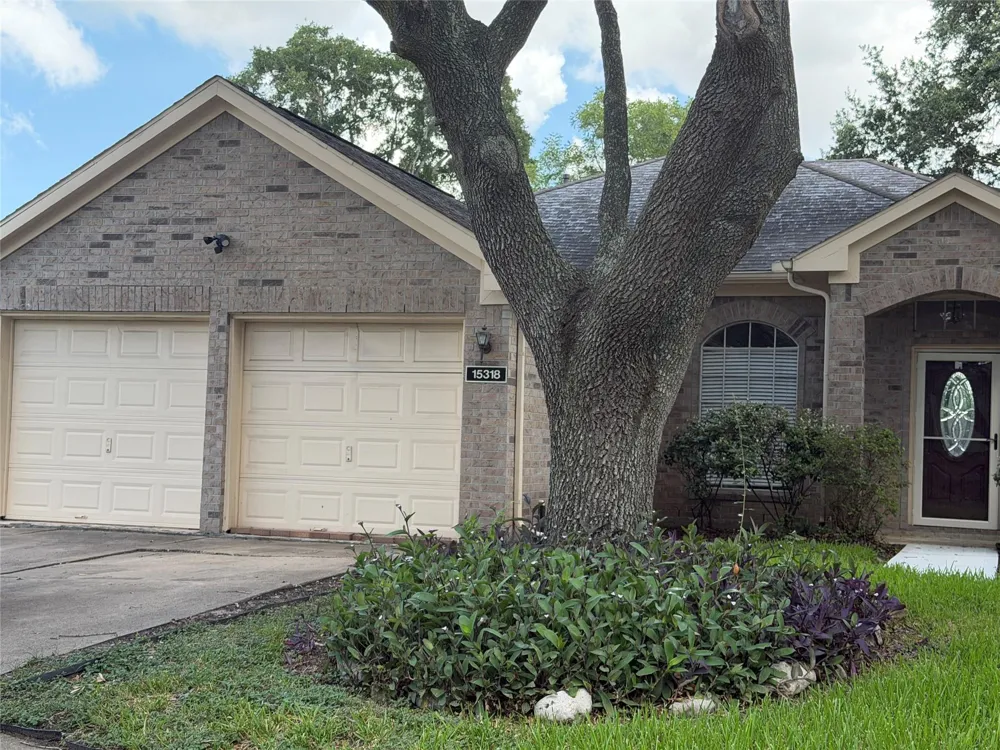 15318 Inks Lake Drive Sugar Land, TX 77498