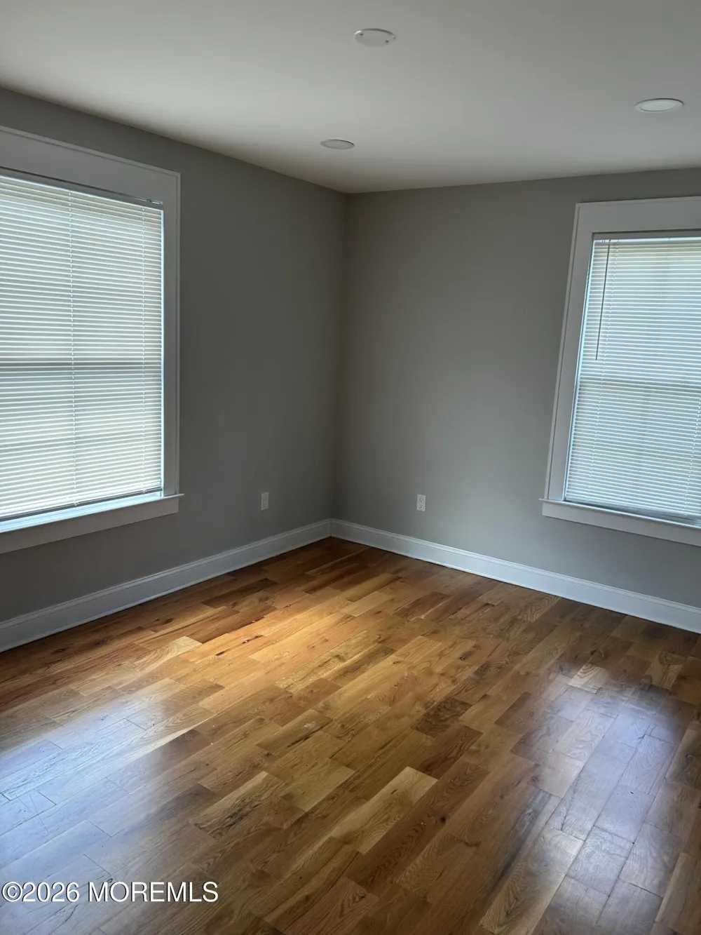 415 E 3rd Avenue Roselle, NJ 07203