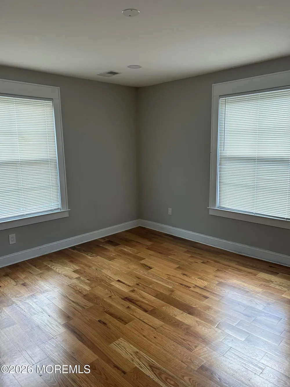 415 E 3rd Avenue Roselle, NJ 07203