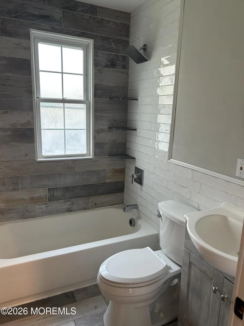 415 E 3rd Avenue Roselle, NJ 07203