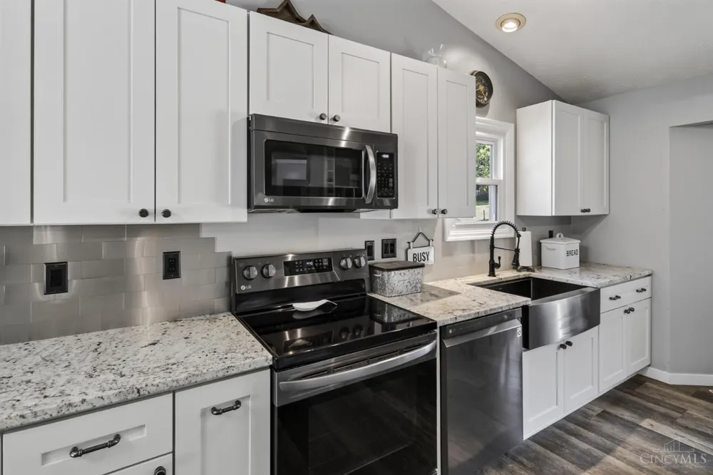 20692 Matterhorn Drive Lawrenceburg, IN 47025