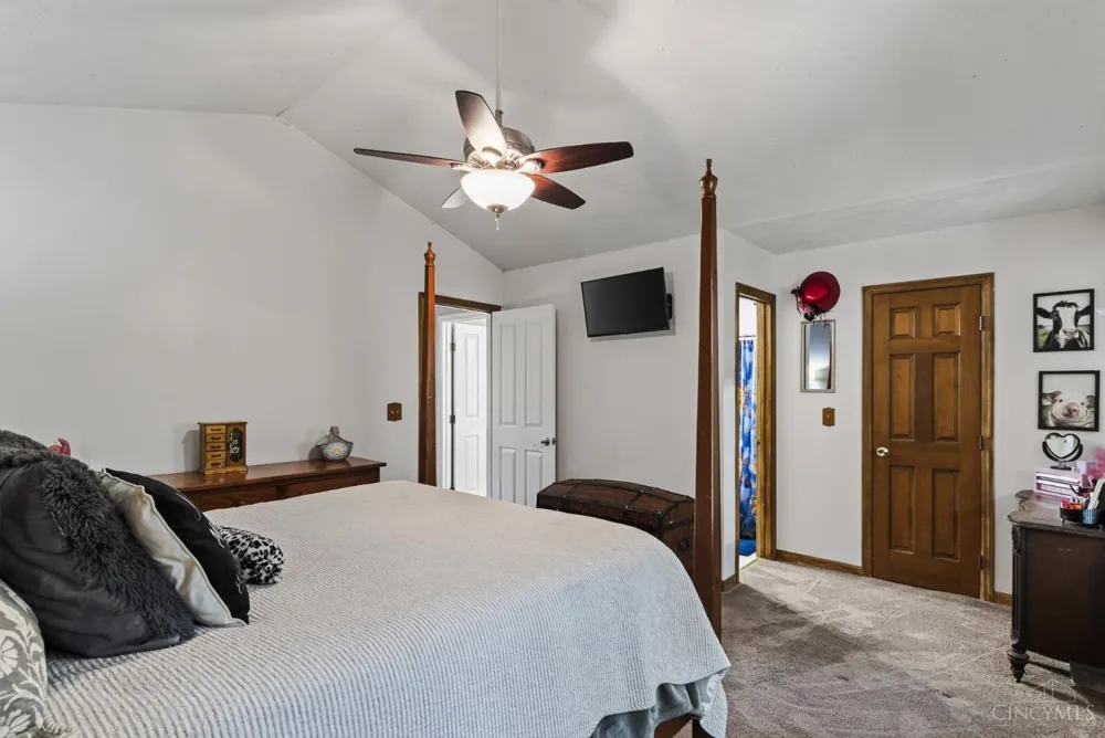 20692 Matterhorn Drive Lawrenceburg, IN 47025