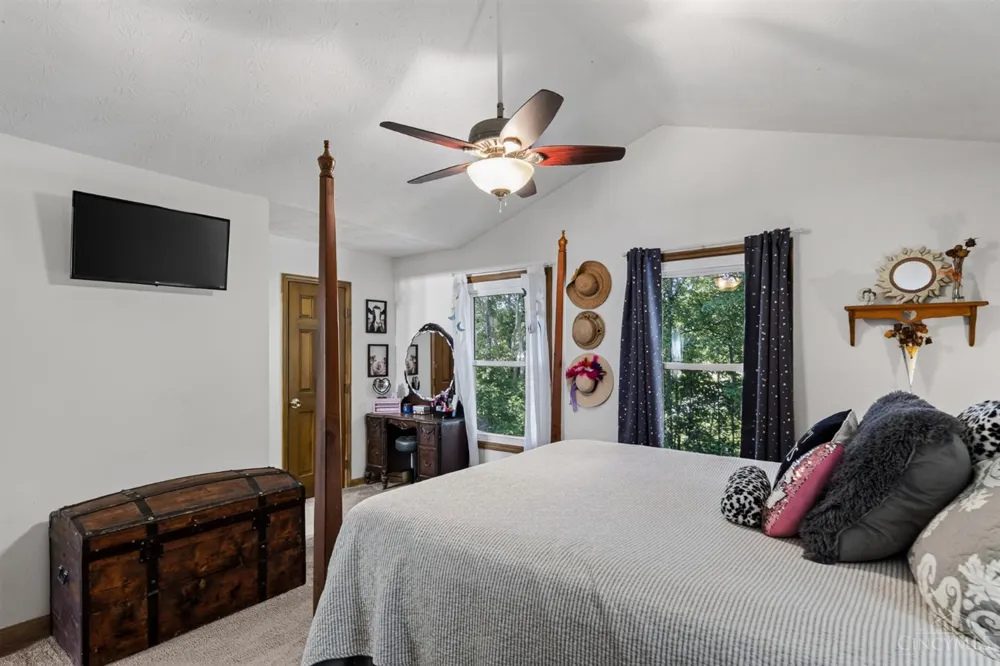 20692 Matterhorn Drive Lawrenceburg, IN 47025