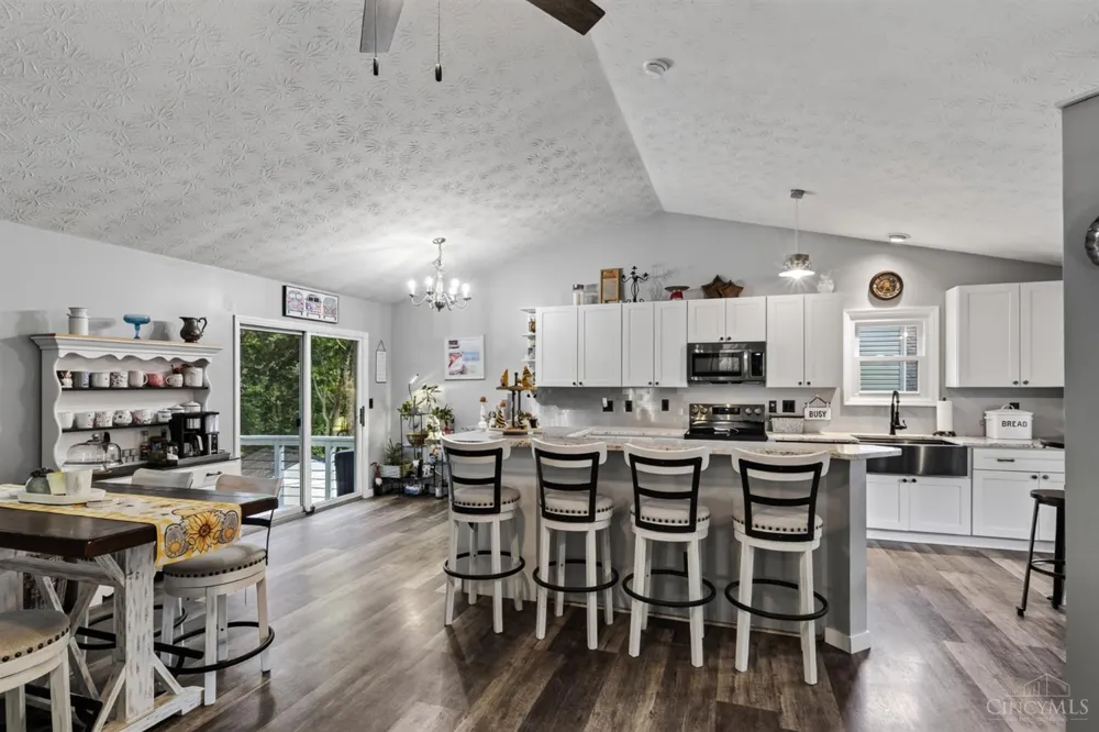 20692 Matterhorn Drive Lawrenceburg, IN 47025