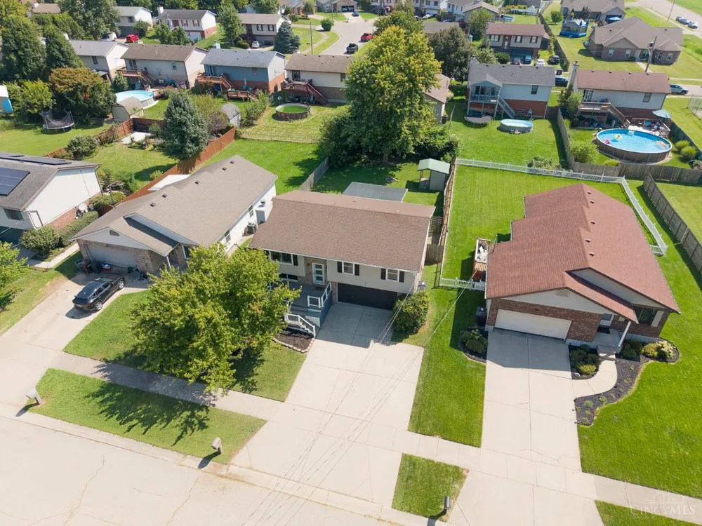 2733 Bradford Drive Middletown, OH 45044
