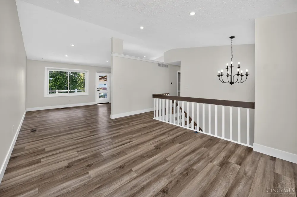 2733 Bradford Drive Middletown, OH 45044