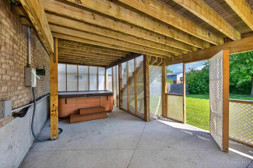 2733 Bradford Drive Middletown, OH 45044