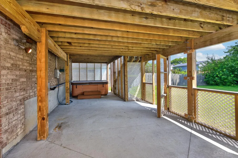 2733 Bradford Drive Middletown, OH 45044