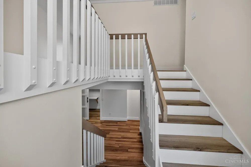2733 Bradford Drive Middletown, OH 45044