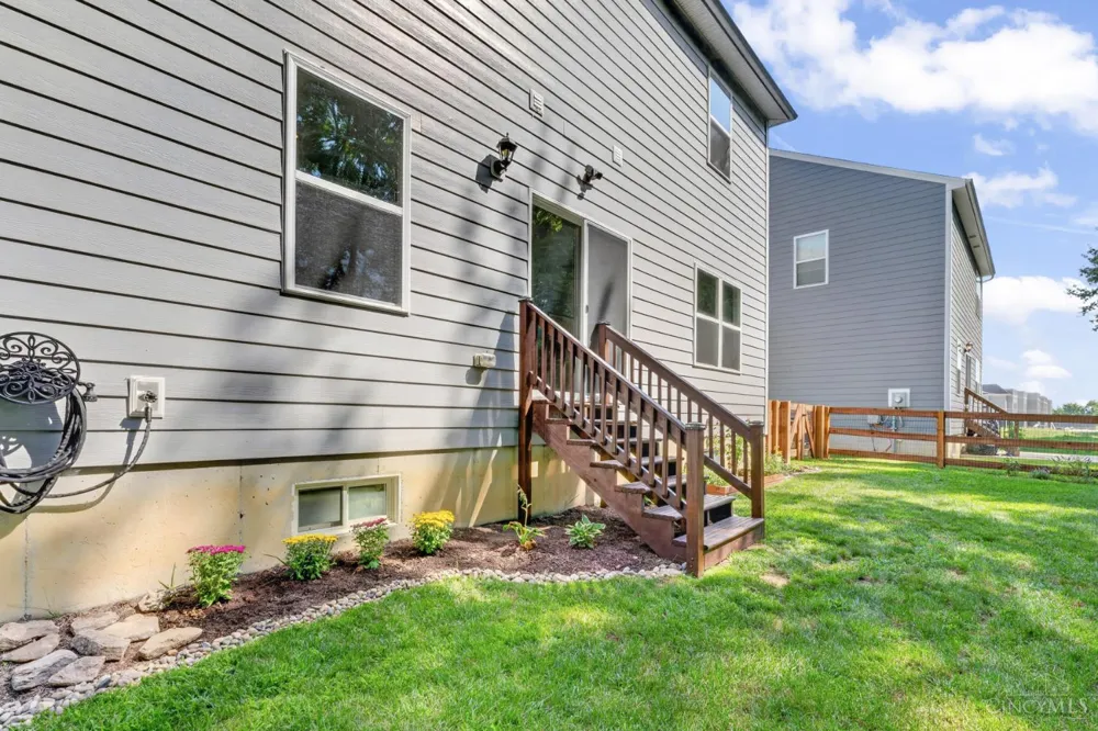 74 Glen Mary Drive Pierce, OH 45102