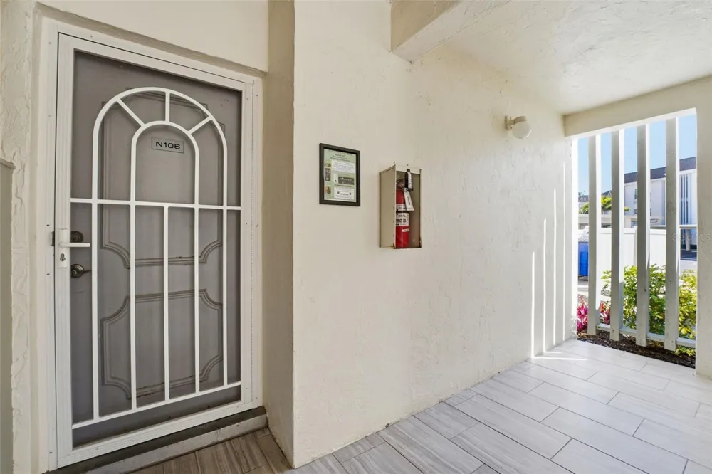 4440 EXETER DRIVE #106 Longboat Key, FL 34228