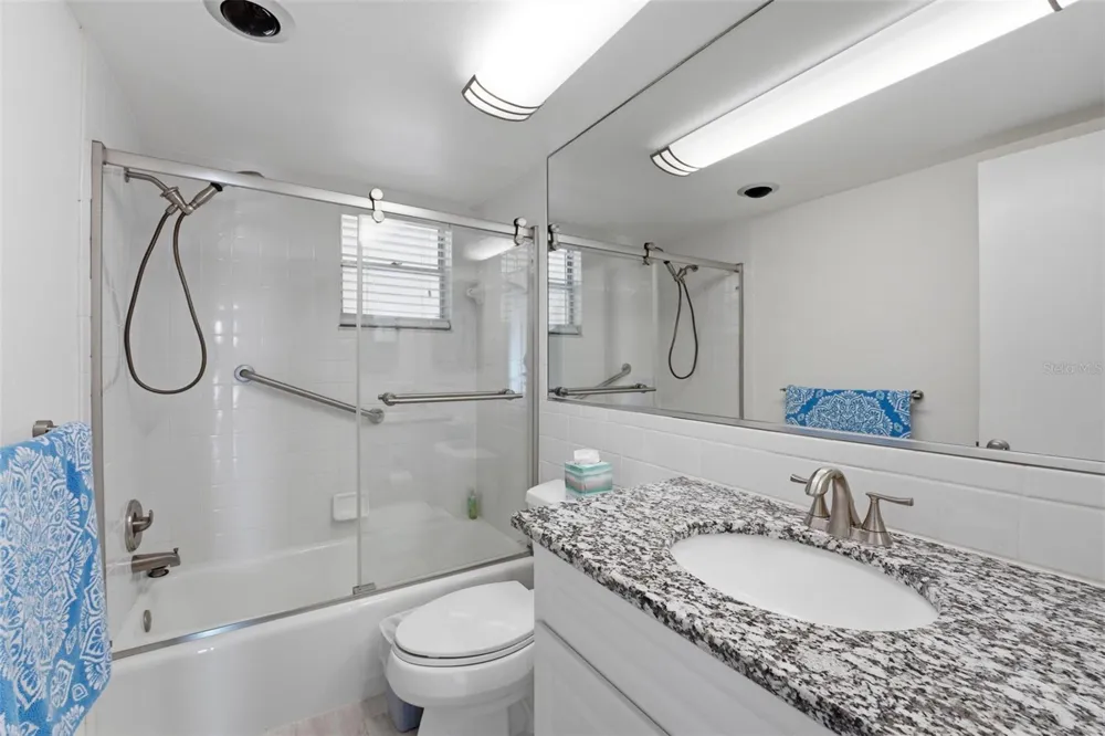4440 EXETER DRIVE #106 Longboat Key, FL 34228