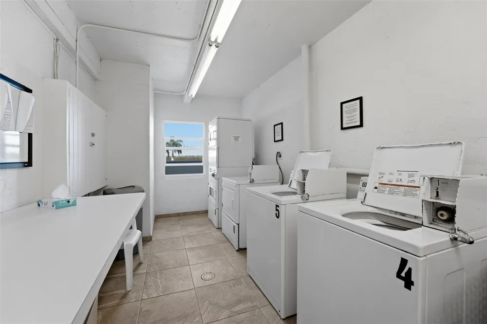 4440 EXETER DRIVE #106 Longboat Key, FL 34228