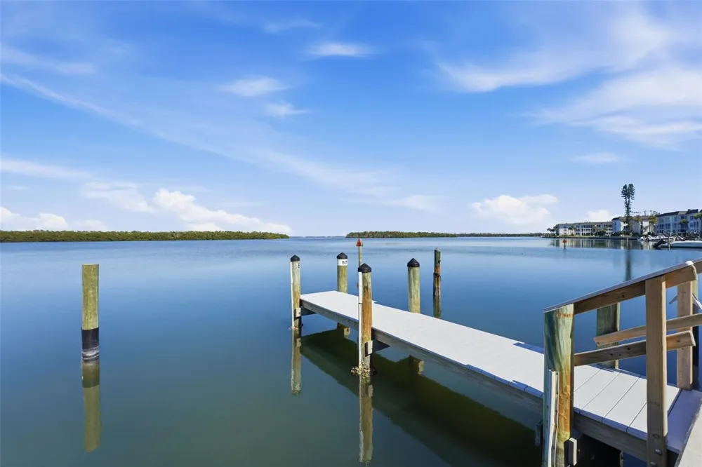 4440 EXETER DRIVE #106 Longboat Key, FL 34228