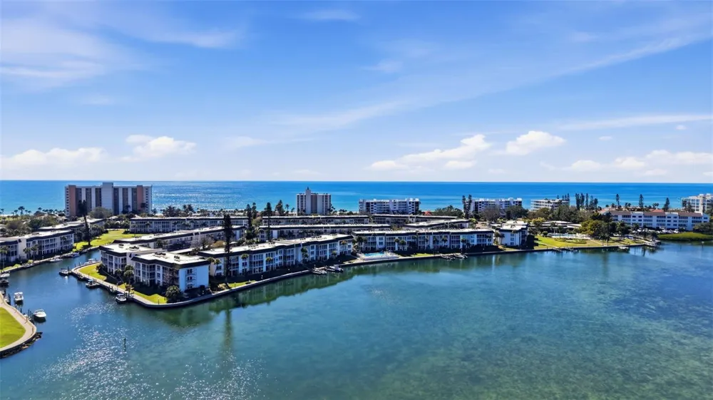 4440 EXETER DRIVE #106 Longboat Key, FL 34228