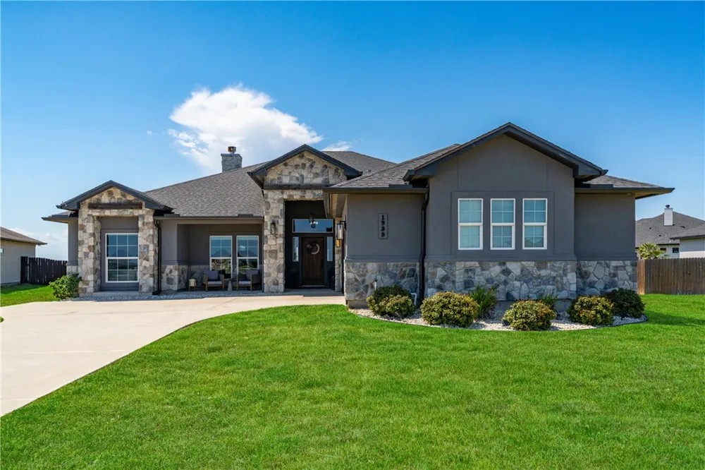 1933 Magnolia Falls Drive Corpus Christi, TX 78415