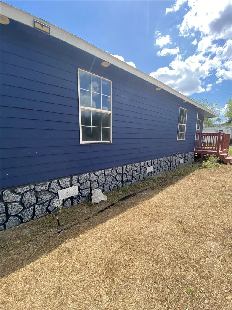 909 Range Street Alice, TX 78332