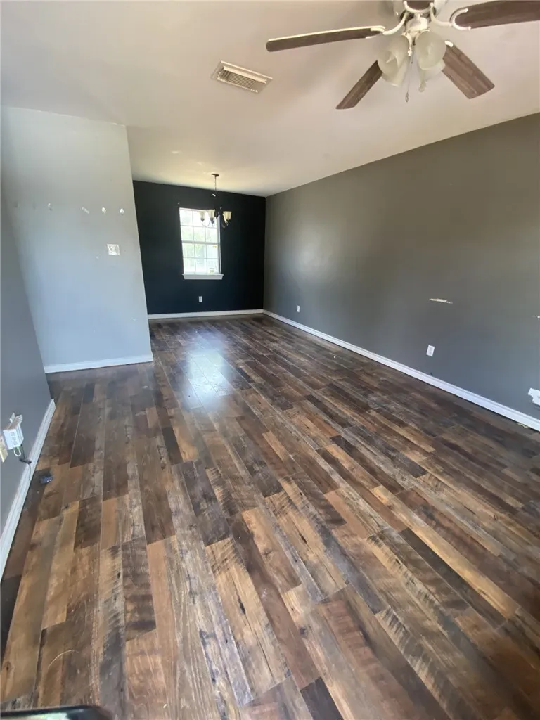 909 Range Street Alice, TX 78332