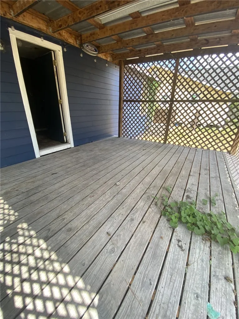 909 Range Street Alice, TX 78332