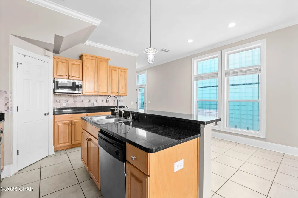 7412 Thomas Drive Panama City Beach, FL 32408